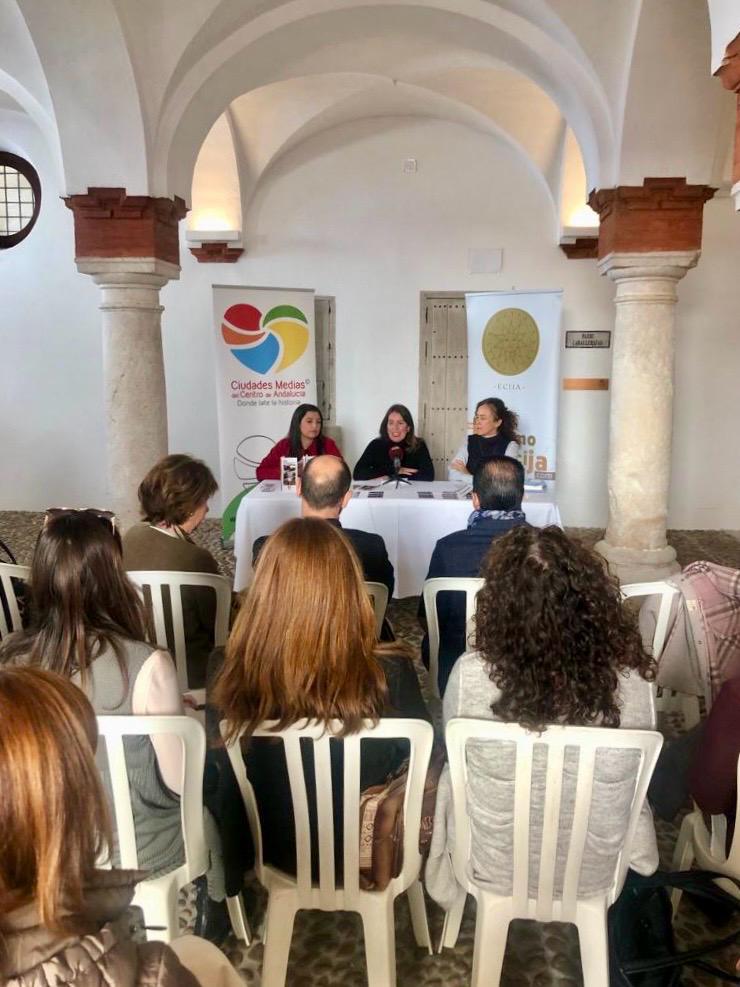 Entrega a centros educativos de las tarjetas “Civitas Solis
ecija.es/noticia/entreg…
