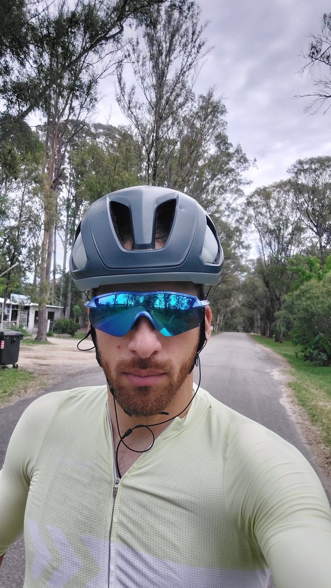 Lucas Gaday (@gadaylucas) on Twitter photo #nadiedicenada desde uruguay colonia del sacramento siempre en los auriculares mientras pedaleo. #nadiedicenada desde uruguay colonia del sacramento siempre en los auriculares mientras pedaleo.