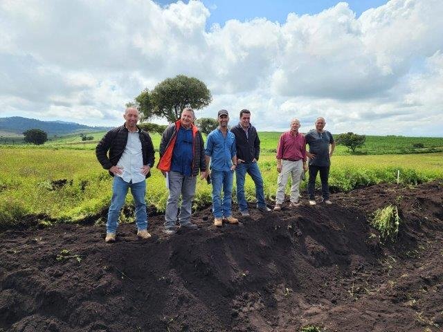 MainlandAfrica's tweet image. In Kenya, an Israel agriculture corporate Granot International has secured 400 acres of land to grow acocados for export.  Granot is one of the biggest corporate companies with an annual turnover of $1.2 billion and accounts for over a third of Israel's avocado production. The…