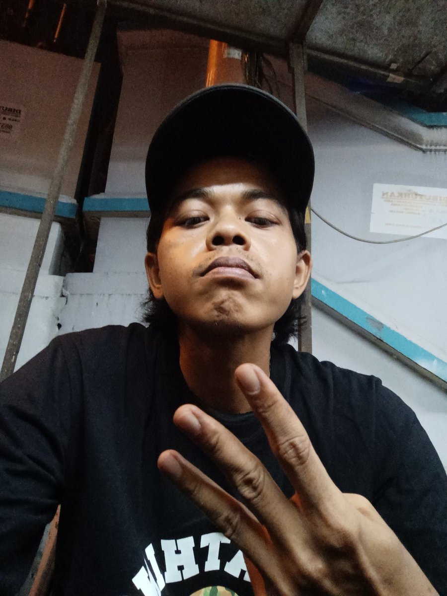 NoePur's tweet photo. 🤟🤟🤟 https://t.co/Yvav2f5kRd