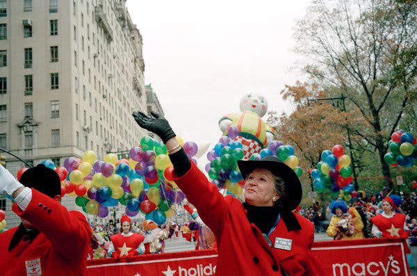 Nothing offensive to the performer this morning however this is how you say #letshaveaparade maybe bring back the old way next year @Macys for the #MacysThanksgivingDayParade the legend #JeanMcFaddin is missed