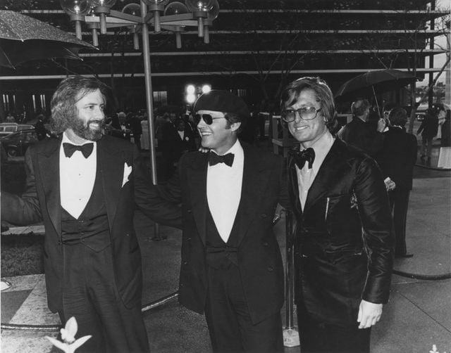 Robert Towne, Jack Nicholson and Robert Evans attend the 1974 Oscars. 📣📽️🎬 #BehindTheScenes #FilmTwitter #ClassicMovies #TCMParty #BOTD #RobertTowne