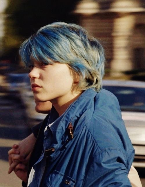 TheCinesthetic's tweet photo. blue is the warmest colour. https://t.co/IKNrJ1dbwI