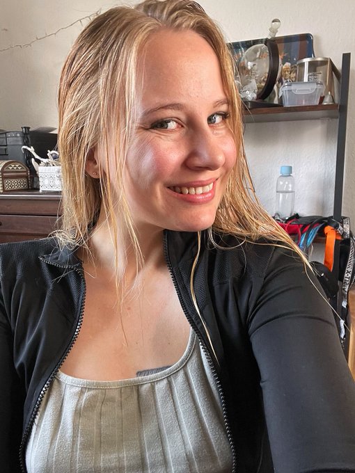 Ich habe einen neuen Telegram-Chat! 🔥 👉 https://t.co/KSlnGhKXe1 https://t.co/99r7D8WMAf<a href="/tag/loveyourself"class="tags"><span>#loveyourself</span></a><a href="/tag/blondegirl"class="tags"><span>#blondegirl</span></a><a href="/tag/croptop"class="tags"><span>#croptop</span></a><a href="/tag/eyecontac"class="tags"><span>#eyecontac</span></a>