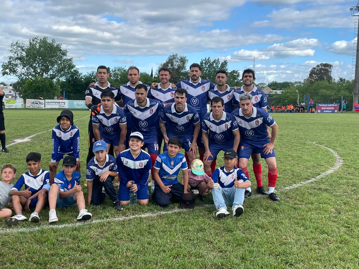 Jueves de final por <a href="/fmflorida89_3/">FMFlorida89.3</a> 
<a href="/club_quilmes/">ClubQuilmesOficial</a> y <a href="/AtleticoFlorida/">Club Atlético Florida Oficial ⭐️</a> definen el año!
19y30hs la previa 
20y30hs relata <a href="/SSarla/">Sebastián Sarla</a> 
Comenta Eduardo Fernández junto a todo el equipo de la 📻 
Al 🌏 👇
floridanoticias.com.uy/fm-florida-onl…
Somos el fútbol ⚽️