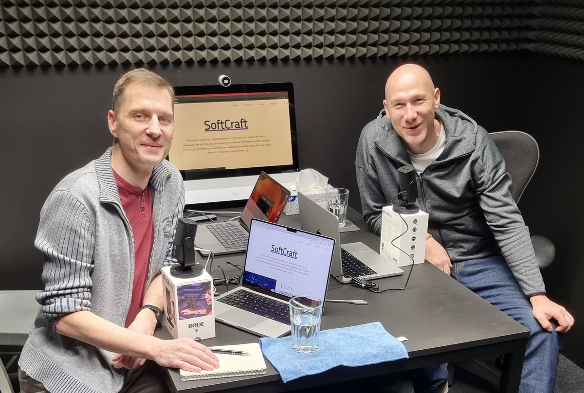 Pro posun v kariérním žebříku IT firem už netřeba přešlapovat do manažerské dráhy, ale jsou i jiné možnosti. S Mariánem Kamenišťákem <a href="/marian_coaches/">Marian Kamenistak</a>  jsme probrali co se očekává od junior, medior nebo senior vývojáře a jak se lze dostat ještě dále.

softcraft.dev/podcast/episod…