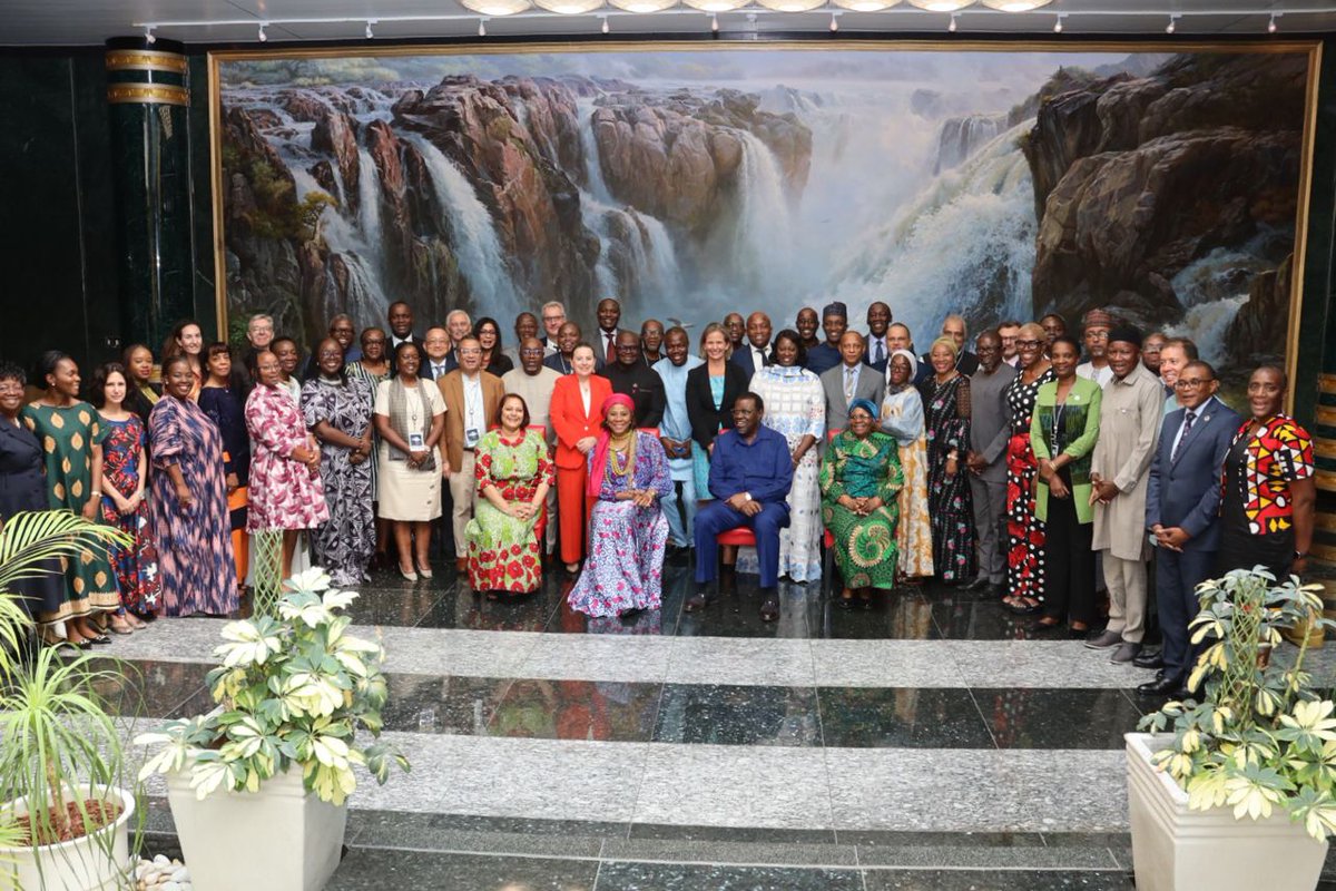 ahunnaeziakonwa's tweet photo. A historic and unmatched interaction with H.E. President of Namibia Dr. @hagegeingob and the @UNDPAfrica leadership and Resident Representatives to discuss a range of development issues. This is indeed leadership with humility. 

#AfricaInnovates https://t.co/Zt3RRo0zbR