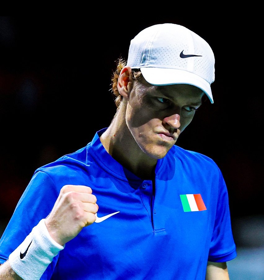 Dopo due match è parità tra Italia e Olanda! Sinner porta il punto del pareggio grazie alla vittoria in due set (76 61) contro Griekspoor. Tra poco il doppio, che deciderà questo quarto di finale. #DavisCup