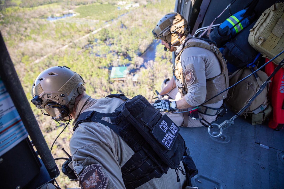 CBPCommissioner's tweet photo. Happy Thanksgiving!

Day in and day out, @CBP employees are on the frontline. Their commitment, dedication, and vigilance ensure the safety of our communities and the continued prosperity of our nation. I'm grateful for all they do to keep us safe. https://t.co/Kh8iThi786