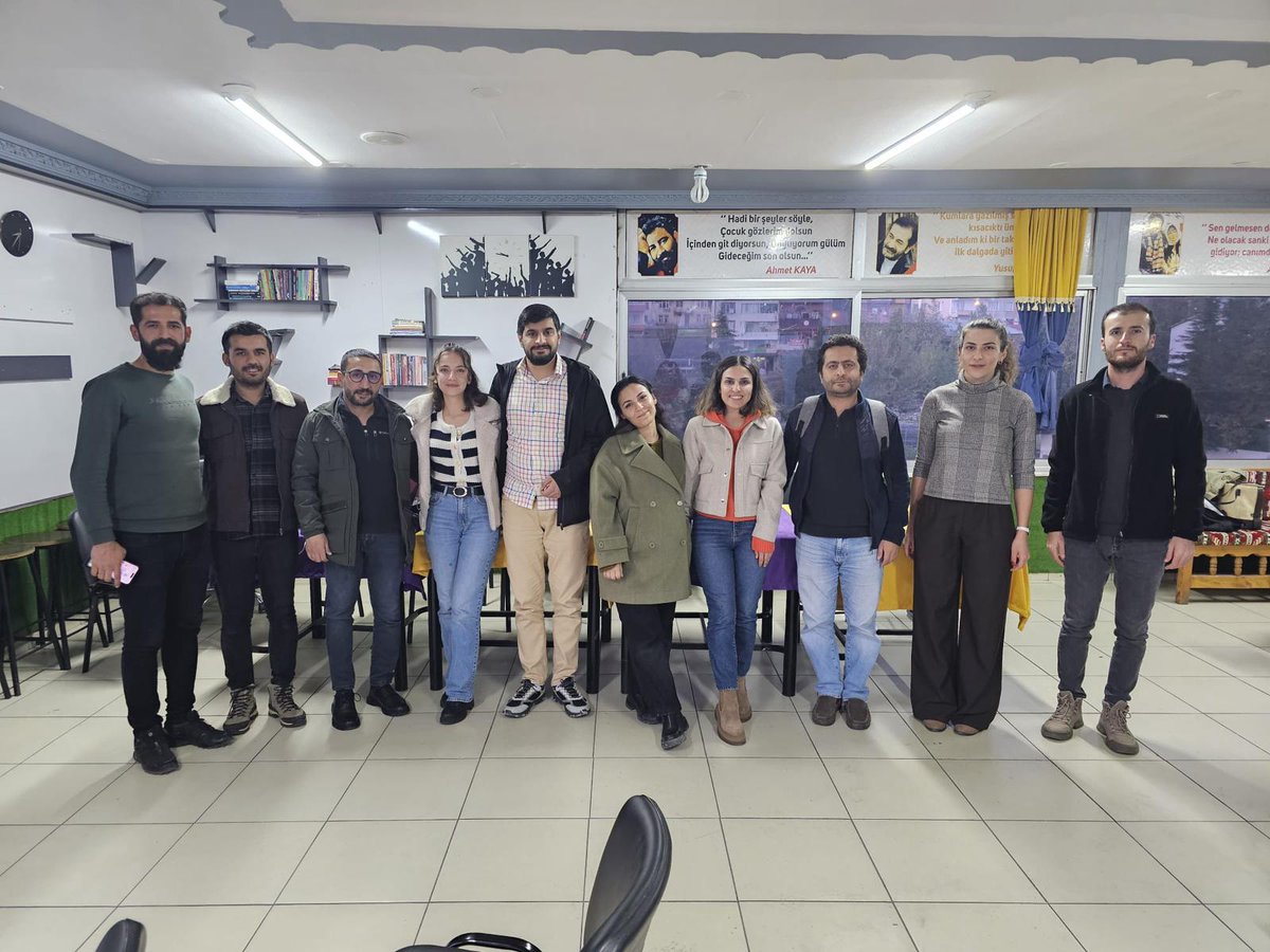 EgitimsenKulp's tweet photo. Ses il yöneticileri ile ilçemizde kırsal kesimde yaşayan kadınlara yönelik yapılacak sağlık tarama faaliyeti ile ilgili planlama yaptık.Yaşasın Eğitimsen..Yaşasın SES..Yaşasın örgütlü mücadelemiz.@egitimsen21 @nejlakurul https://t.co/yLowrkO5r8