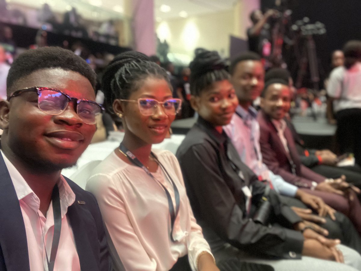 Udofedelight's tweet image. Day 2
The zenith tech fair 3.0
#ZenithBankTechFair2023 
#ZBTechFair2023 
#FutureForward3