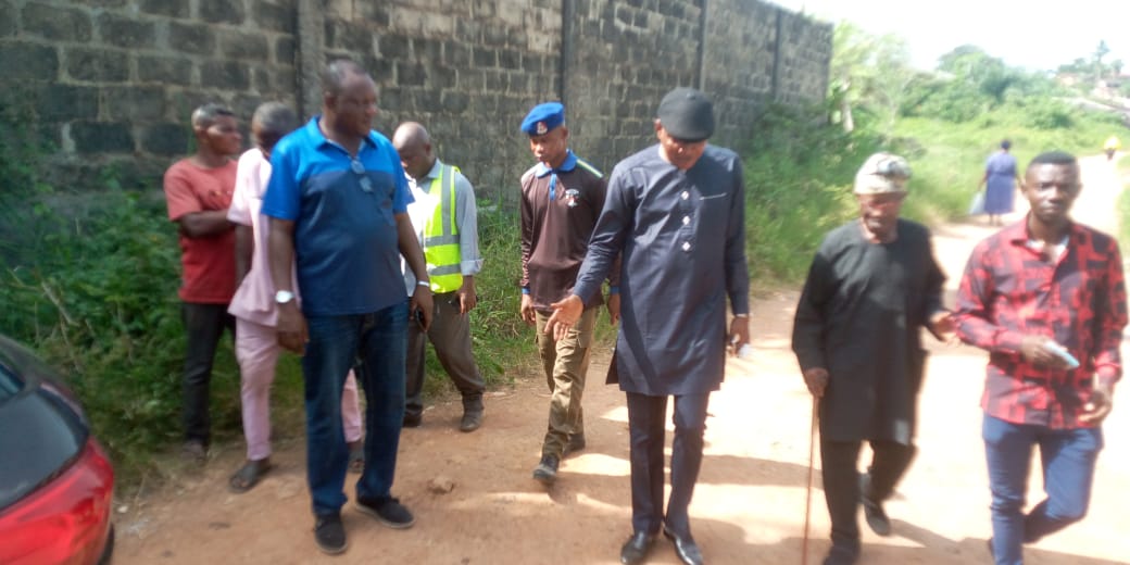 state41009's tweet photo. Ondo State Commissioner for Environment, Mr. Sunday Akinwalire  and the Permanent Secretary,  Chief Bunmi Alade during the monitoring of Channelization of River Orin/ Baba at Ondo West LG https://t.co/Q46RZ1X2tW