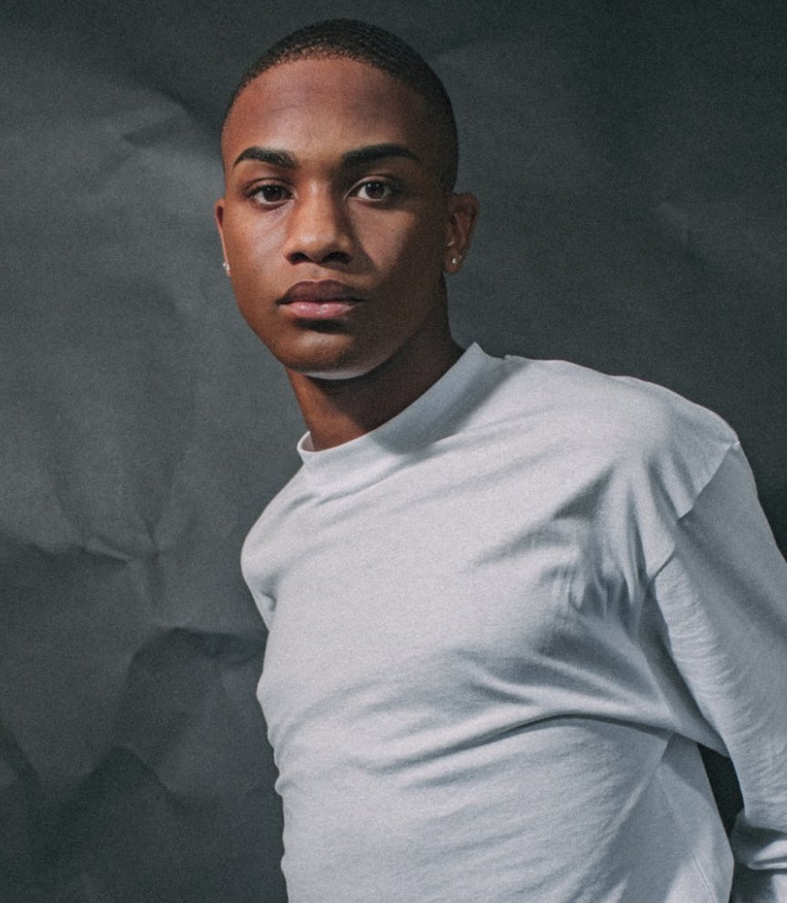 yapaylarcom's tweet image. Yapay zeka ile etkileyici görseller oluşturmak için Midjourney'e aylık $10 vermenize gerek yok.

ChatGPT gibi prompt girerek aşağıdaki görsellerin nasıl ücretsiz oluşturulacağını anlattım: