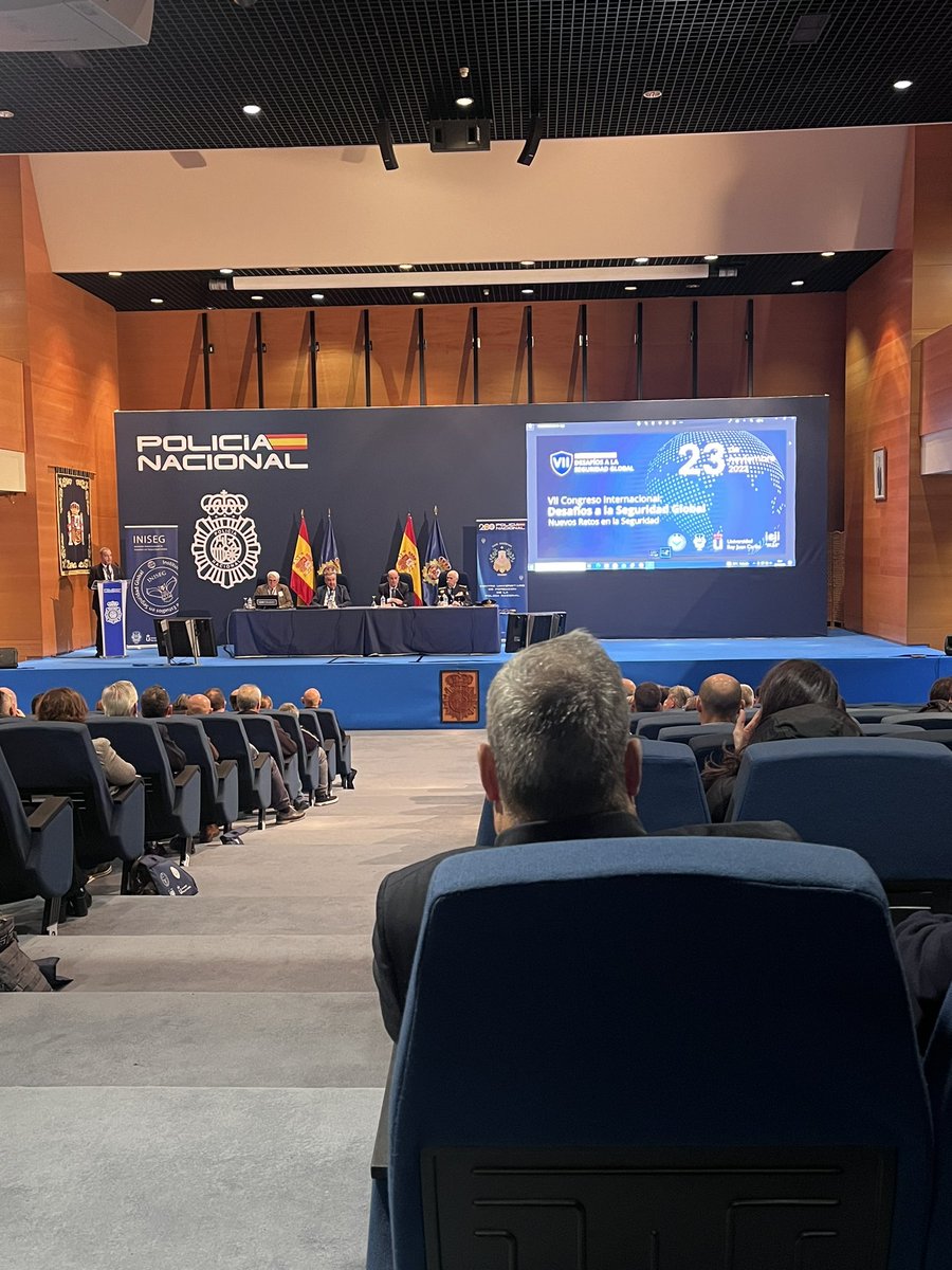 VII Congreso Internacional:
Desafíos a la Seguridad Global
Nuevos Retos en la Seguridad
#iniseg #policianacional <a href="/policia/">Policía Nacional</a> <a href="/InisegOficial/">INISEG</a>
