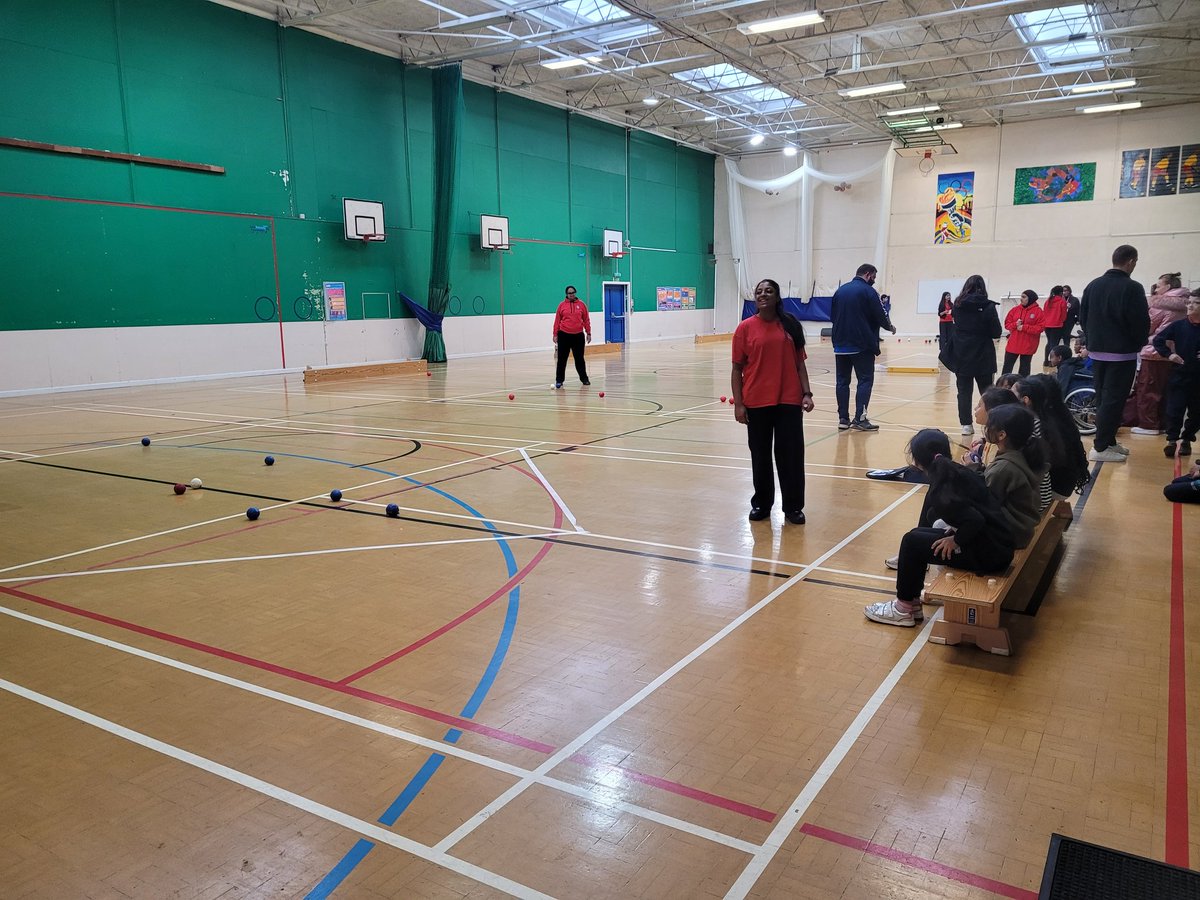 Full house, with 4 courts of boccia in full swing with 14 teams at our Boccia Competition yesterday! A huge well done to <a href="/MBrookprimary/">MitchellBrookPrimary</a> taking home 🥇&amp;🥈 and <a href="/Uxendon_Manor/">Uxendon Manor</a> taking 🥉