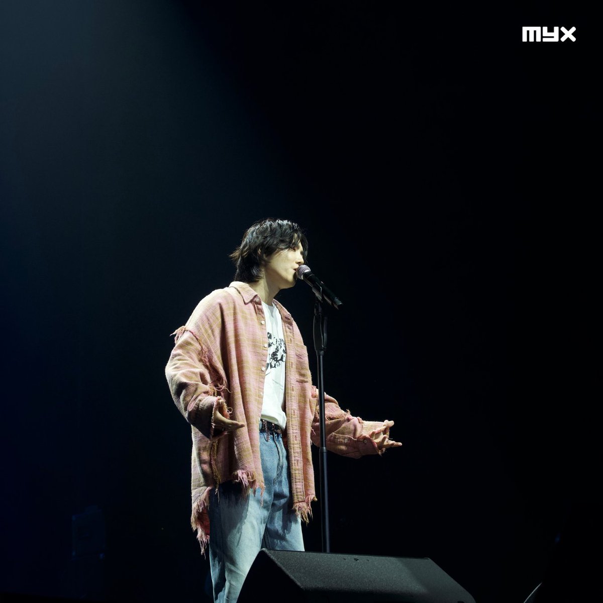 Relive the magic of SUHO's show-stopping performance at #ONMusicFesitival 💫💙