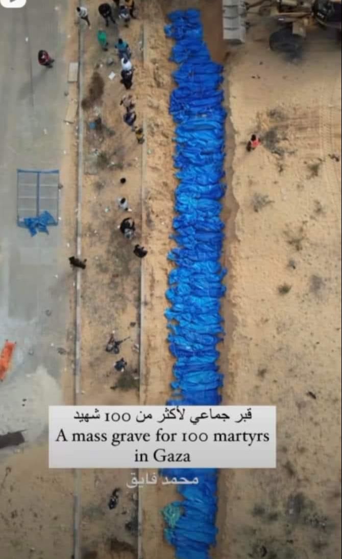 AbuHurrairah's tweet photo. Genocide by #Israel !
Many Mass graves, mainly CHILDREN &amp; WOMEN.

#Muslim armies, these are your children, mother's...!

#ArmiesToAqsa
#Gaza
#Palestine
#Turkey 
#Egypt 
#Pakistan
#SaudiArabia https://t.co/zoC2LRezY2