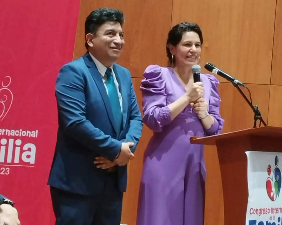 cifamperu's tweet photo. ¡Gracias por su participación!

Te compartimos algunas postales de lo que fue el Congreso Internacional de la Familia - Perú 2023, llevado a cabo el 11 y 12 de noviembre.

Organizado por:
✅ VOZ de la Familia.

Auspiciado por:
✅ @CanalBpe

#VOZdelaFamilia #CIFAMPeru2023  #Voz https://t.co/bjsW51JLvu