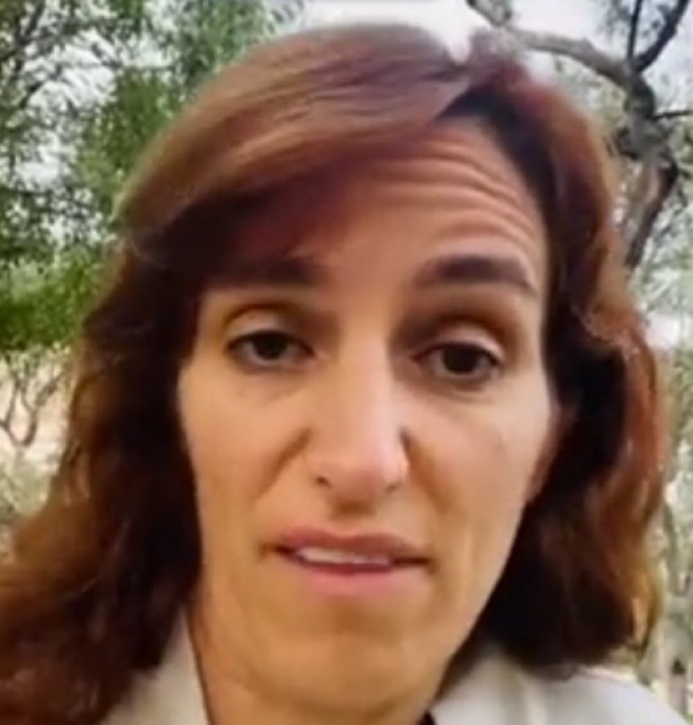 Gol_de_Iniesta's tweet photo. Monica Garcia, la nueva Ministra de Sanidad, se dio de baja durante la pandemia xa no contagiarse y dejó a sus “compis” solos en el peor momento

Por otro lado, es la que estuvo cobrando dos sueldos públicos sin decir nada a nadie hasta que la pillaron. 

Q no caiga en el olvido https://t.co/LVd9tRbWg7