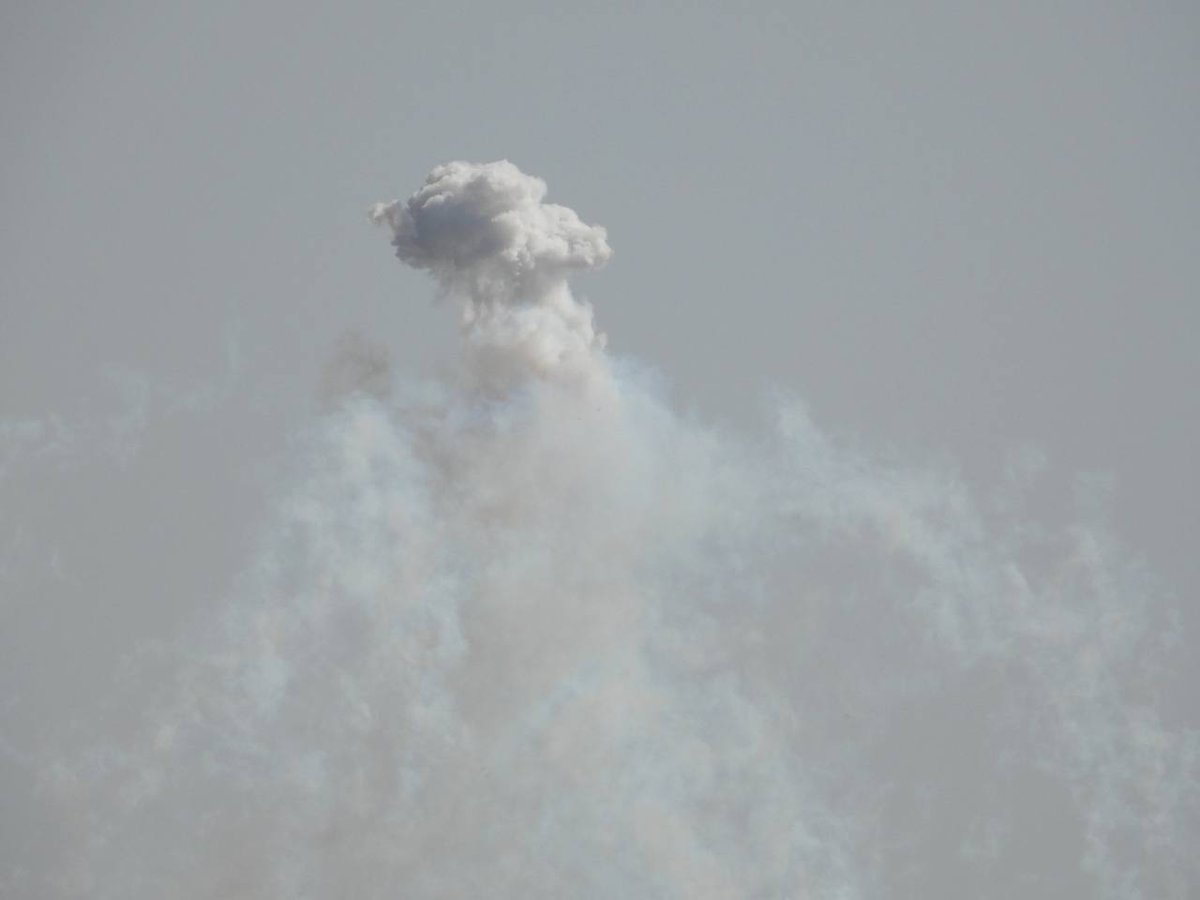 QudsNen's tweet photo. Israel drops white phosphorus over the village of Meiss El Jabal in southern Lebanon. https://t.co/HlOXveHiNO