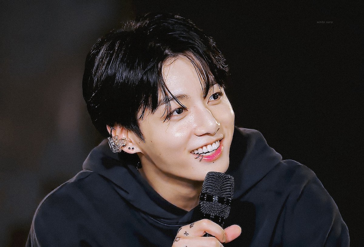 white_naru's tweet photo. #JUNGKOOK #정국 https://t.co/Hy5izgpUsO