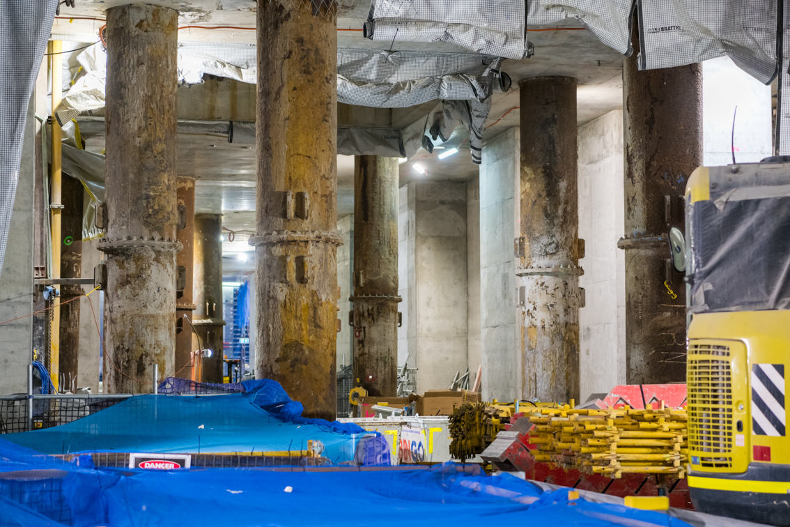 metrotunnelvic's tweet image. These temporary ‘plunge’ columns kept some sections of the Town Hall and State Library stations' floors in place while excavation continued below.

Each column at #StateLibraryStation has a combined height of almost 40 metres and weighs almost 25 tonnes.

#MetroTunnel
