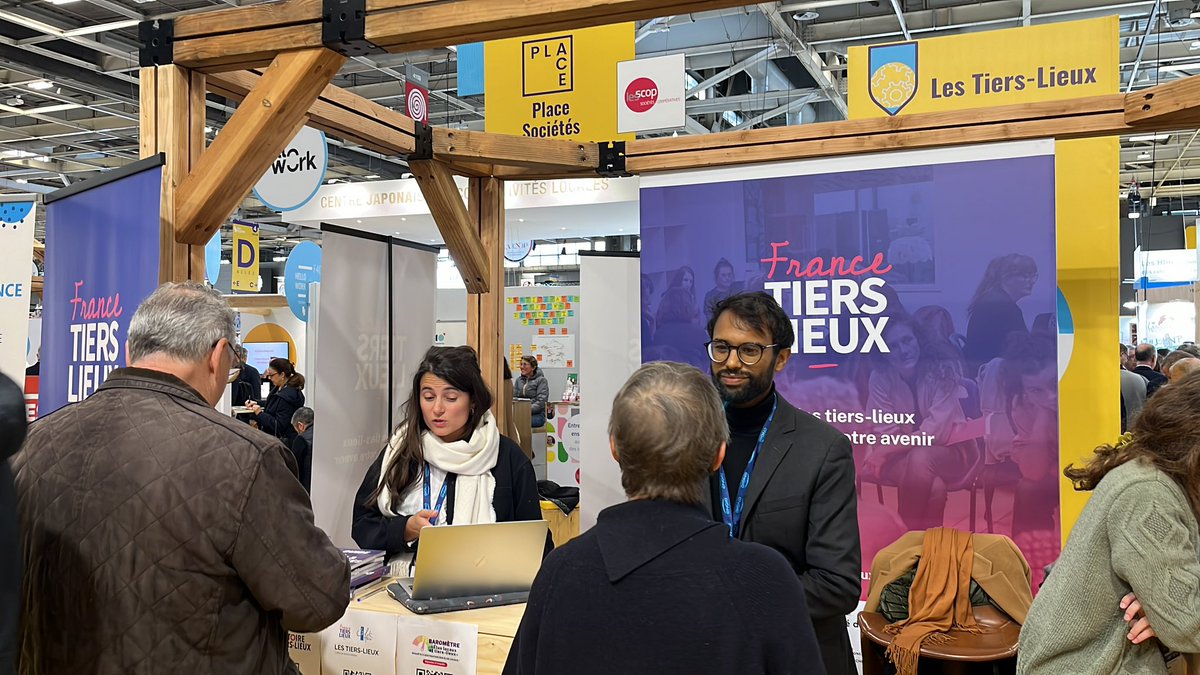 3ème et dernier jour au @salondesmaires ! Il est encore temps de récupérer le guide « tiers-lieux et collectivités - comment faire ensemble ? » et ne pas louper sa présentation sur le stand de l’@ANCTerritoires à 14h30 ! 🎉