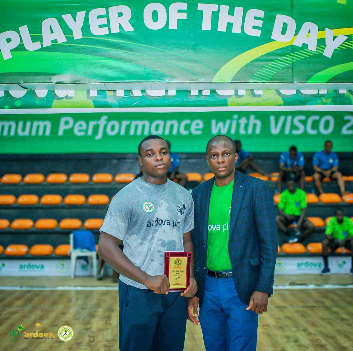 Handballnigeria's tweet photo. Day 9 MVPs are Obinna Okwor of Confluence Stars and Chioma Umekwe of Plateau Peacocks in the men and women categories respectively. It is @ardovaplc
Handball Premier League 2023.
#APHPL https://t.co/uyOHACoJuy