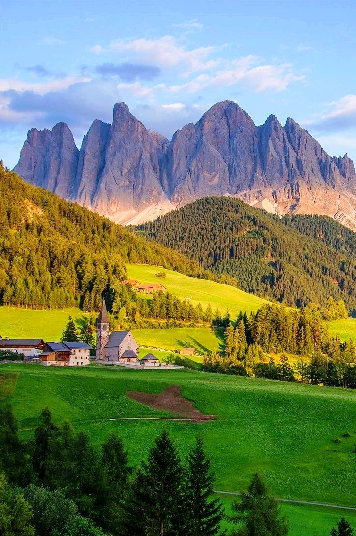 LoveSongs4Peace's tweet photo. Santa Maddalena at the Dolomite Alps in Italy  🇮🇹 https://t.co/ny6KOsZxbo