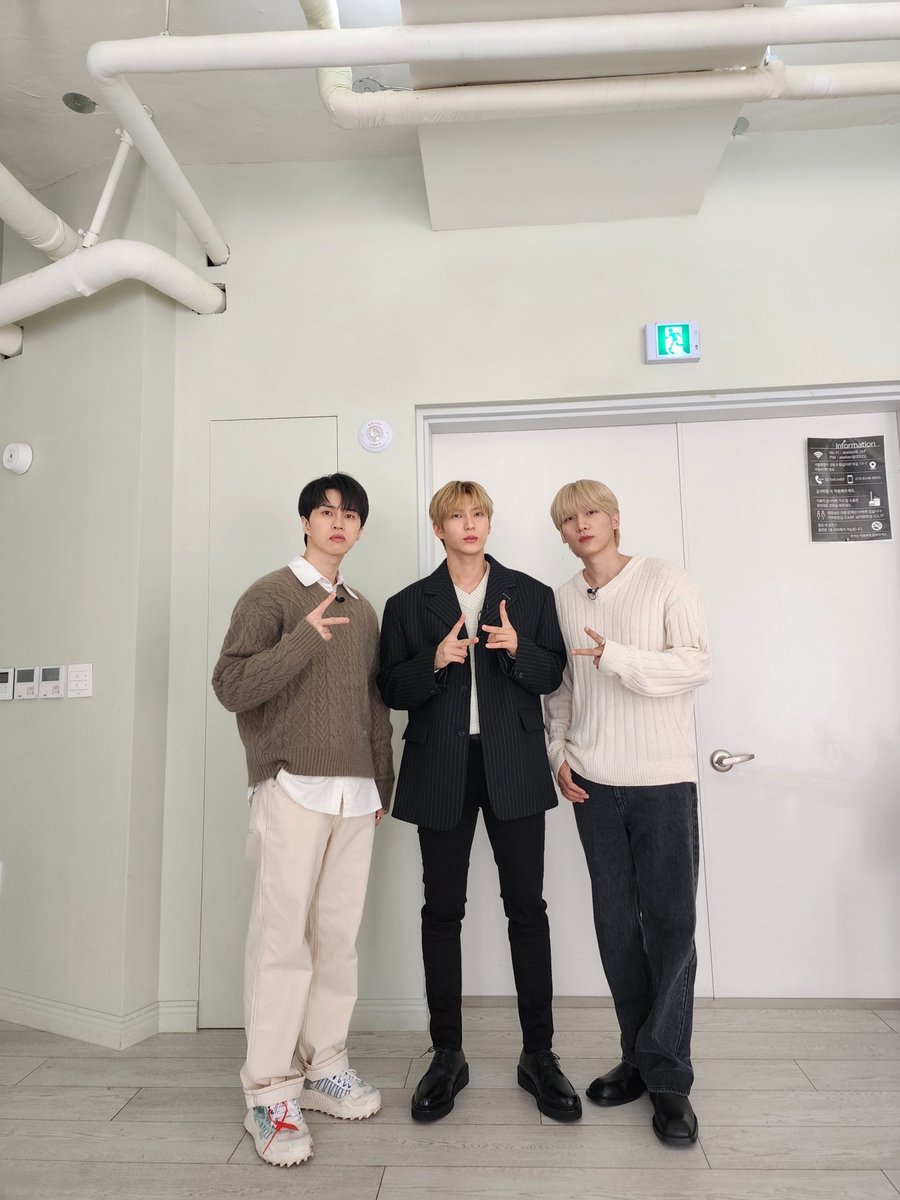 RealVIXX tweet media
