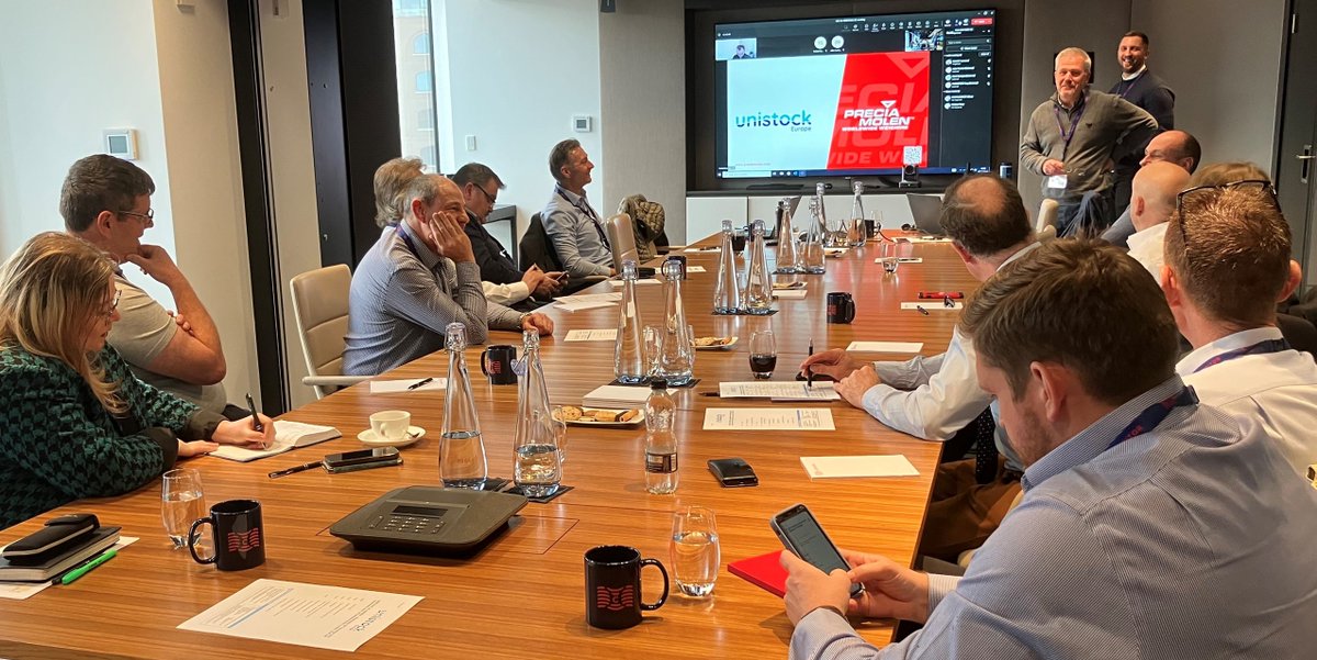 Happy to visit our UK member and meet their members at their Board Meeting held at @Clarksons_CPS in London. Interesting to hear about the developments in UK on new weighing hardware by @preciamolen and on new software for sampling by Individual Systems.