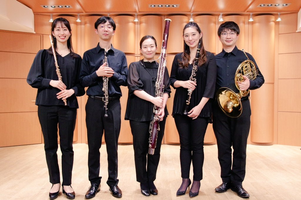 皆様はじめまして！
私達はこの度EnsembleEstとして旗揚げをいたしました✨昨日第１回の演奏会を開催し、無事に終演いたしました。今後は木管五重奏だけではなく、メンバーを中心に様々な編成の楽曲に取り組んでまいります♫
今後の活動にぜひご注目いただきフォローしていただけますと嬉しいです☺️