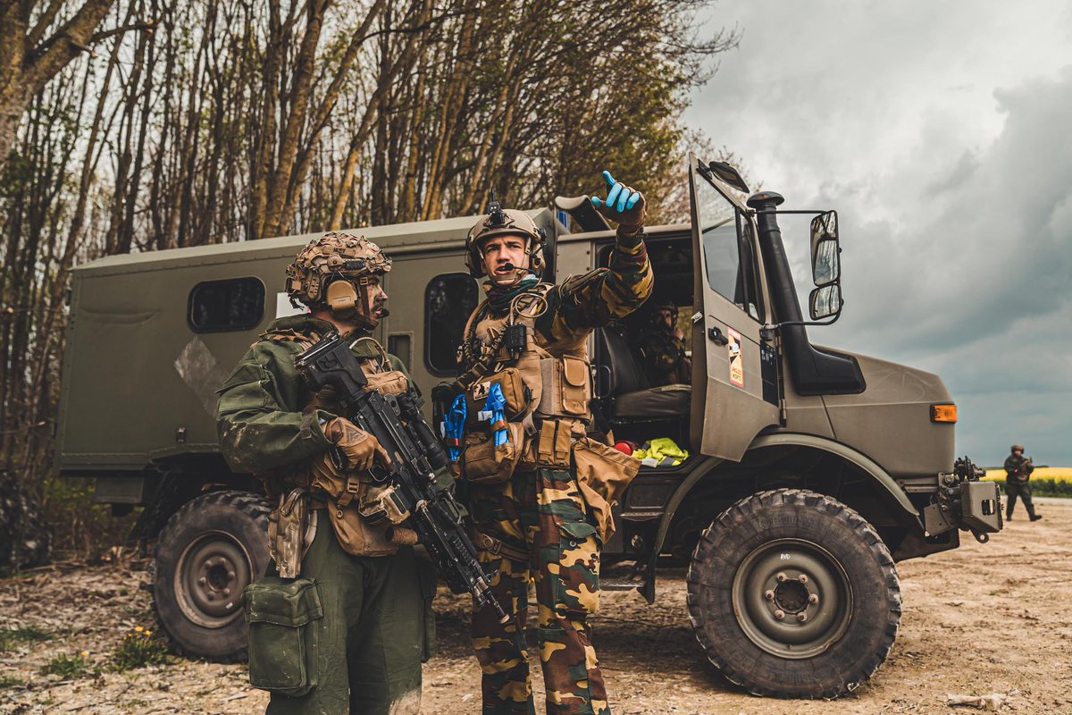 1FRCorps's tweet photo. 📍🪖The soldiers of the French Army and its allies train side by side in their missions to maintain and develop the interoperability of our militaries.🤝
@RRCFrance
#ThursdayPhoto #OpsPrep #frencharmy #rrcfr #Training
@followers https://t.co/t3GJuIy9lY