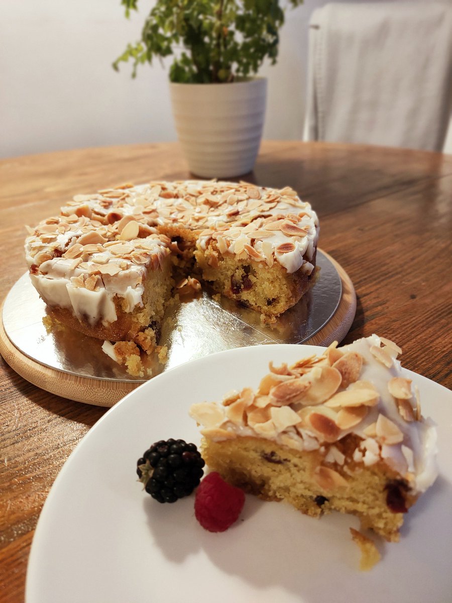 *New* flavour Polenta Cake on the counter today! Orange Blossom, Cranberry &amp; Almond 😍 #glutenfree #vegan #thejoinersshop #homebaking #northyorkshire #inglebycross #coffeeshop