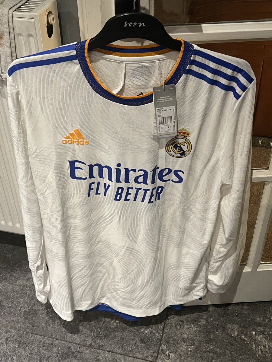 reece_mcmc's tweet photo. @shirt_x Real Madrid Player Version 2021-22 Benzema 9 BNWT (L) £100

Real Madrid Player Version 2021-22 Benzema 9 BNWT (M) £100

Real Madrid third shirt 2019-20 Benzema 9 BNWT (M) £80 

Never sold before so not sure if these prices are accurate but give us a message if interested. https://t.co/ZDkbnkQwcG