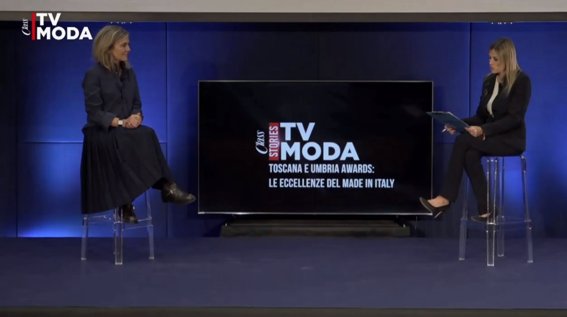 MilanoFinanza's tweet photo. #MariaCristinaSquarcialupi (Presidente Unoaerre): «L’export incide per il 67% del nostro fatturato. I mercati di riferimento sono Europa e Nord America, siamo presenti in 40 Paesi». #ClassTVModa #MadeInItaly #EccellenzeToscaneUmbre #Fashion #Luxury #Awards https://t.co/Xu8n4qiyqF