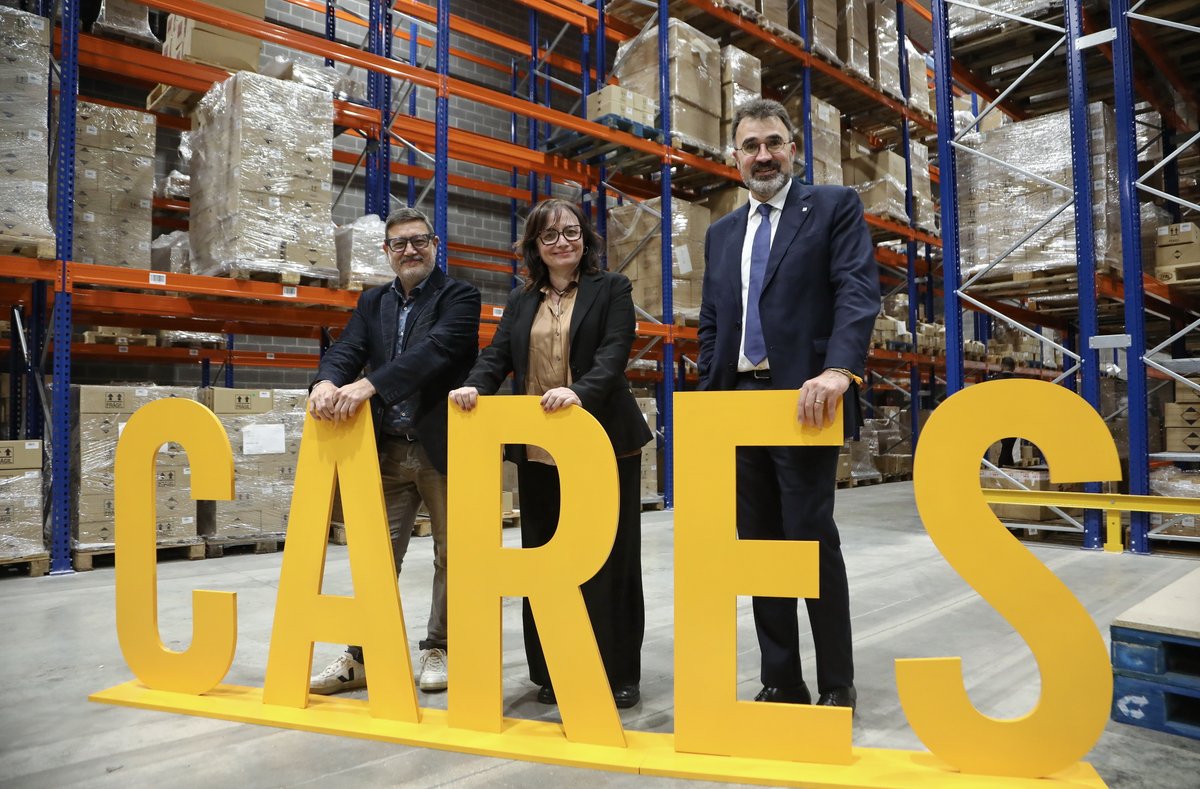 📦 Ahir vam inaugurar el nou magatzem de <a href="/GrupCARES/">Grup CARES</a> al polígon Mas Blau II del Prat de Llobregat.

▶️ L'acte va comptar amb la presència de Lluís Salvador, president de CARES i del <a href="/PortdeBarcelona/">Port de Barcelona</a>; de Lluís Mijoler, alcalde de l'<a href="/ajelprat/">Ajuntament del Prat</a>, i d'empreses clients i de la zona.
