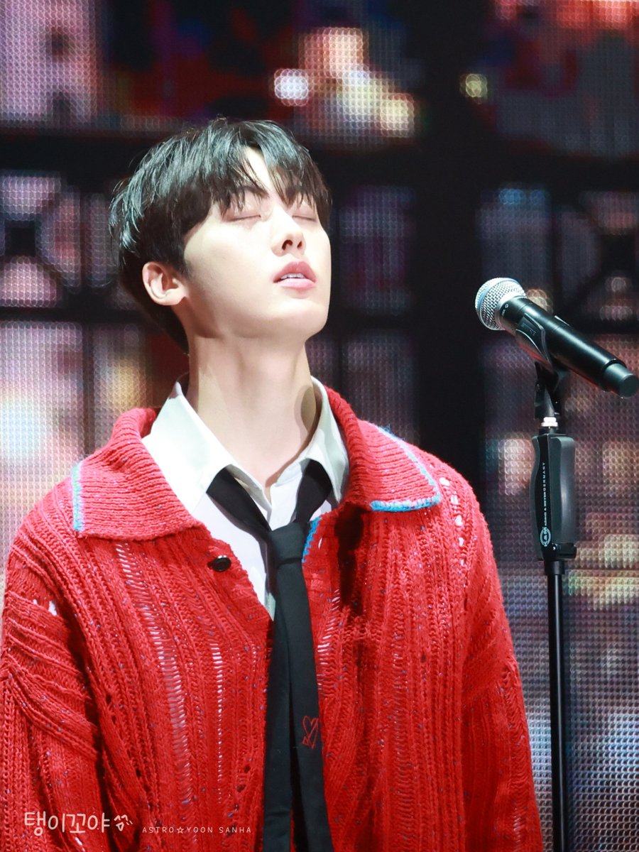 sanha_ggoya's tweet image. 231123 피아아레나 프리뷰

산하는 요정이 분명해🧚‍♂️
눈물났어ㅠㅠ

#산하 #윤산하 #YOONSANHA 
#ユンサナ #윤산하_너만보여