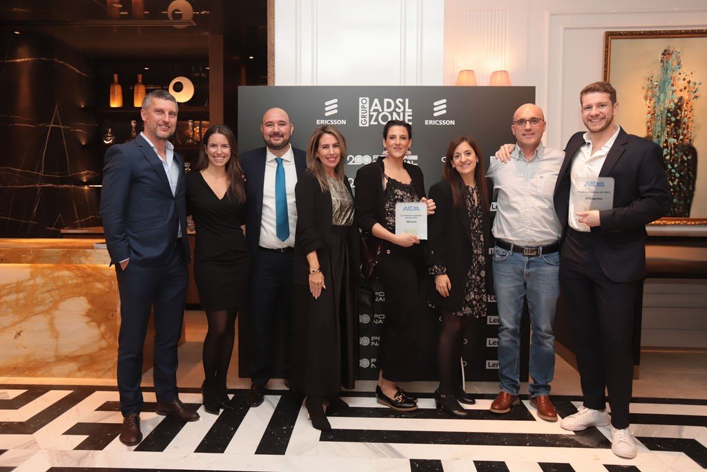 TradeTracker España tweet media