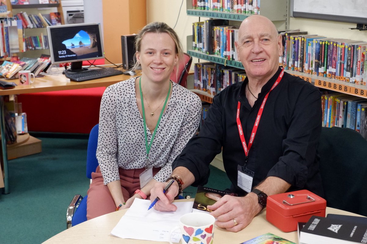 Mrs Tristem and I enjoyed meeting @joffrewhite on Tuesday and having our books signed. #GreatSchLibs