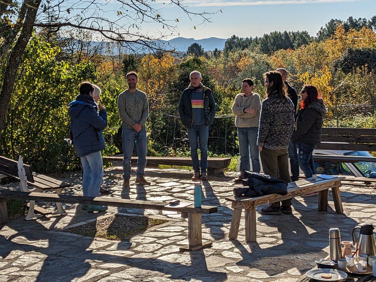Aujourd'hui les animateurs en agroécologie 2023 passent leurs validations de formation devant un jury pro ! Thématiques abordées : Analyse de sol, Plantes Bioindicatrices, Accueillir la biodiversité, Compost, Hydrologie Régénérative, Santé des plantes, l'arbre Gestion de l'eau...