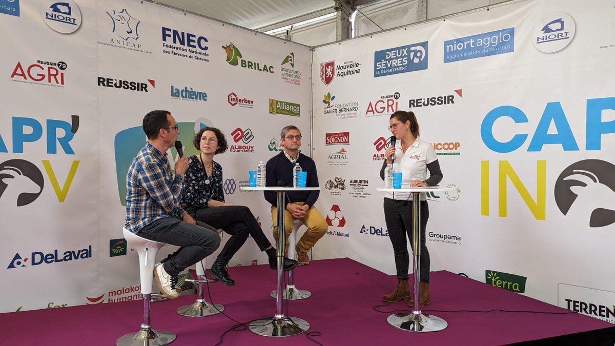 anicapfr's tweet photo. 📣 #CaprITV à @Caprinov : la filière #caprine, à travers sa feuille de route #CAPClimat, s'engage à lutter contre le #changement #climatique via l'atténuation et l'adaptation.
Des #éleveurs caprins et @InstitutElevage expliquent le travail mené dans la filière face à cet enjeu. https://t.co/wi0TBX3182