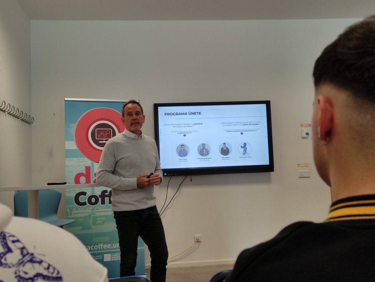 joseja_99's tweet photo. 2º edición del #datacoffee en el @ICIOUMH , charlas de las grandes mentes del mercado laboral especilizados en IA y ciencia de datos.
#UMH #CIO https://t.co/JDTDRRWFWa