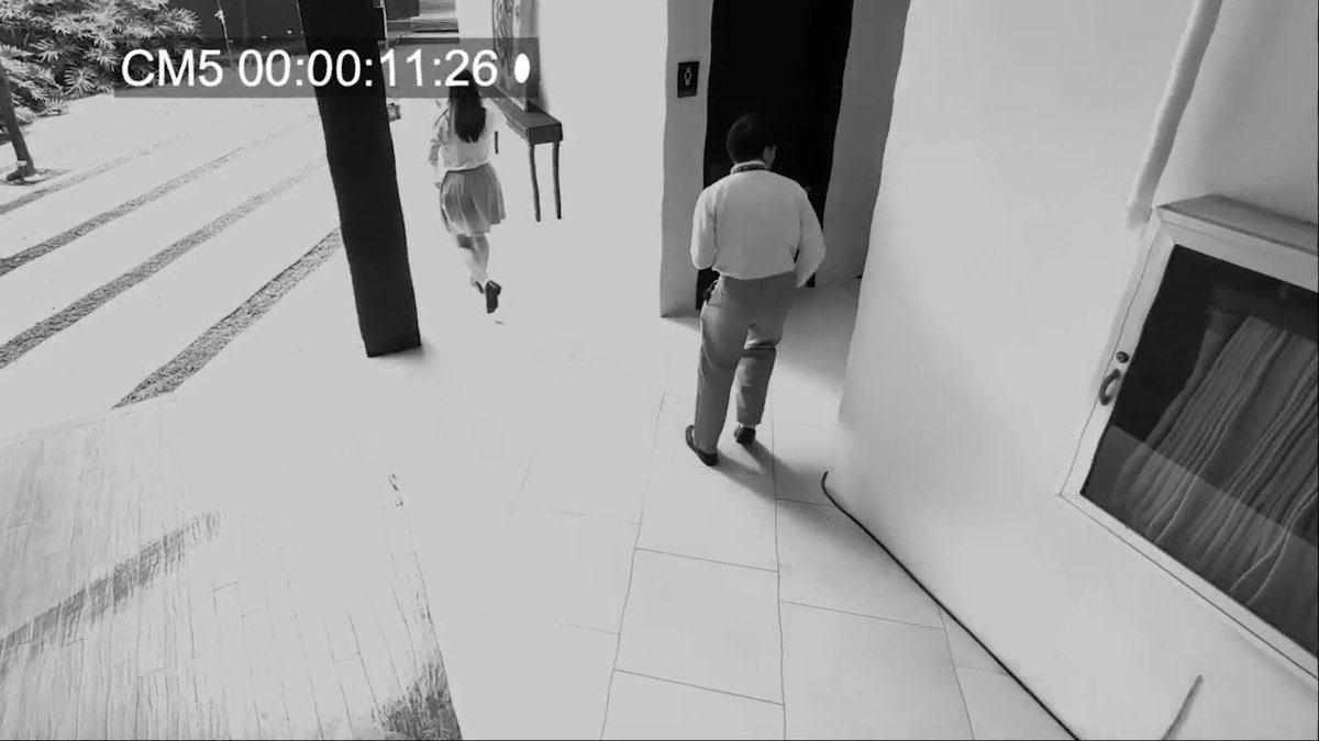 HighStreetOfc's tweet photo. OMG! May pasabog na namang CCTV footage from Northford si #DearNorthie! 👀

Watch nyo na dito: https://t.co/WF01aXNFwi https://t.co/uqDWGVReIY