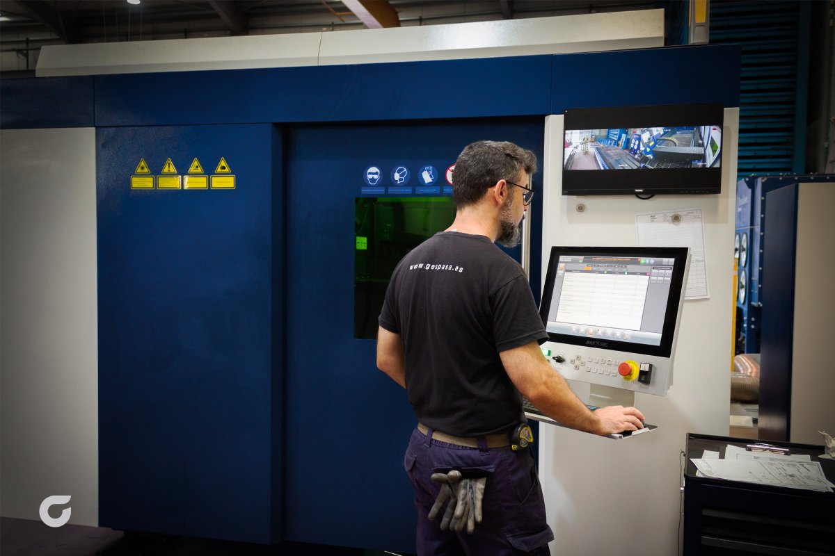 gespasaofficial's tweet photo. GESPASA LASER DIVISION ​💯

We cover the whole circuit of the sheet treatment with high-tech equipment including our laser cutting machine.​💥👌

#gespasa #lasercutting #equipment #quality #manufacturers https://t.co/CmotiTrO3k