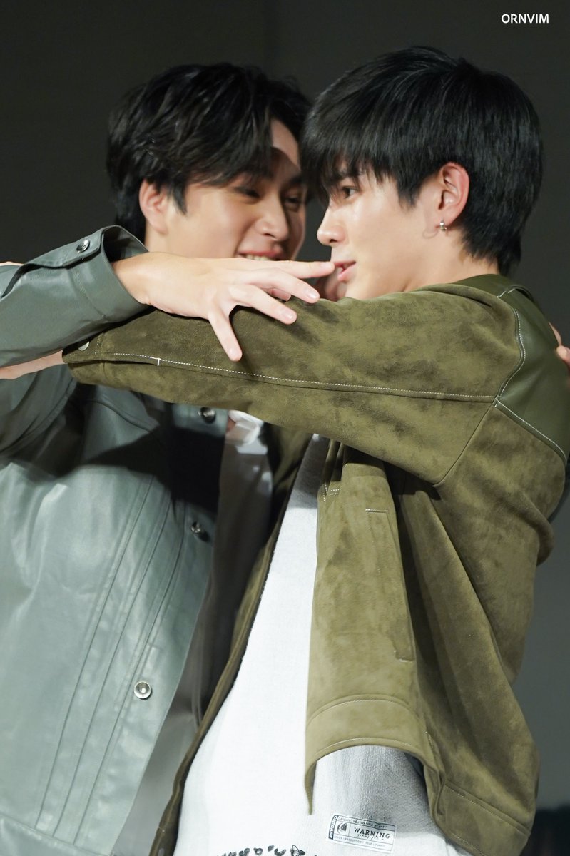 ornvim's tweet photo. อาการมันเป็นยังไงนะวันนี้ 🫠🫠

#MSPFanMeetingTokyo
#Fourthnattawat
#Gemini_NT https://t.co/AQz42nWF4r