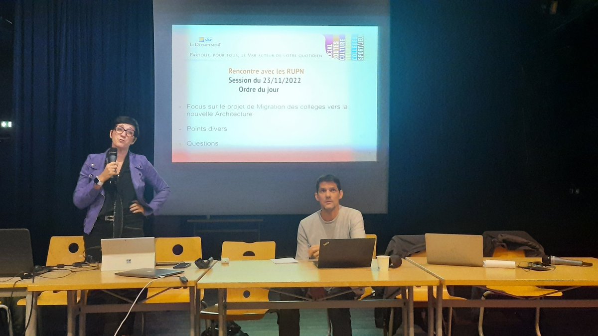 Formation RRUPN collèges du Var
📍Intervention du Département au collège Gassendi 
✅️Nouvelle architecture 
✅️Réseaux administratifs et pédagogiques 
#RRUPN @MarcNeiss @DranePaca @departementvar