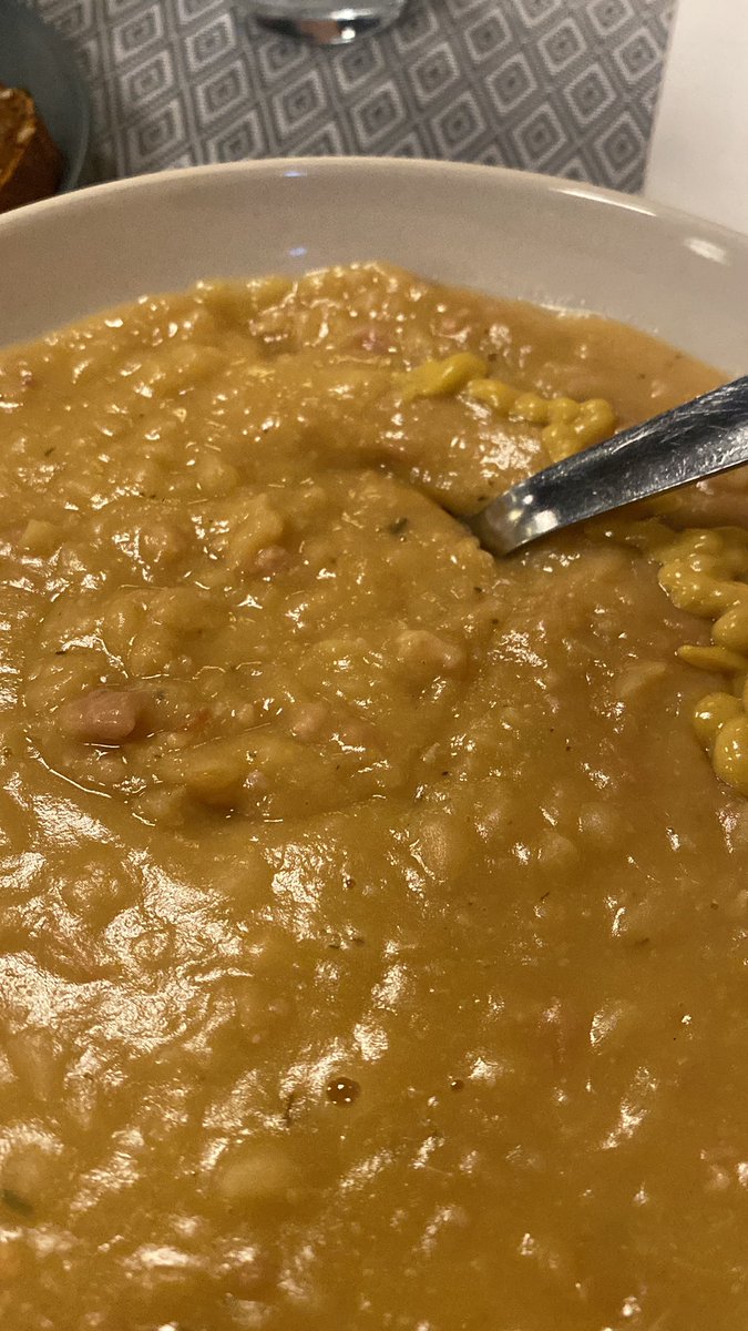 Är de torsdag så äter vi ärtsoppa, de är sen gammalt…
#ärtsoppa #torsdag