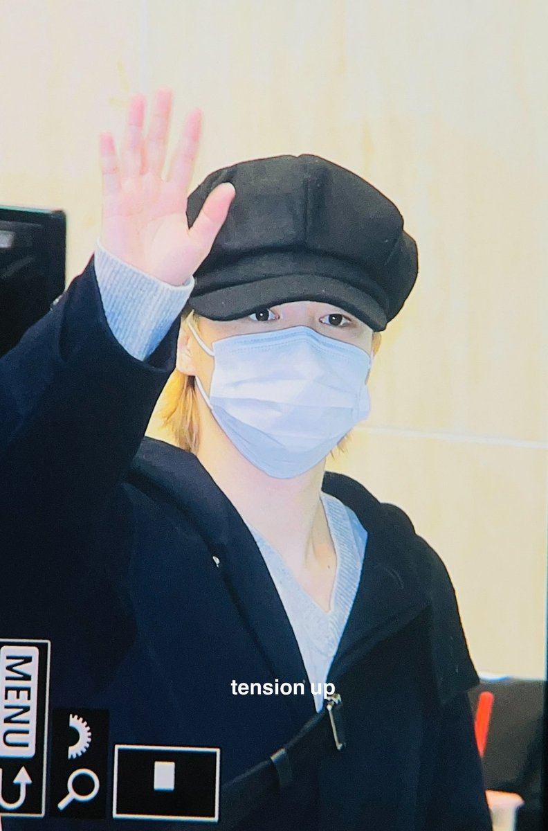 tensionup_1013's tweet photo. 231123 김공 출국 ❤️❤️
 #지민 #JIMIN #ジミン #BTS #방탄소년단 https://t.co/YUtlAM0awV