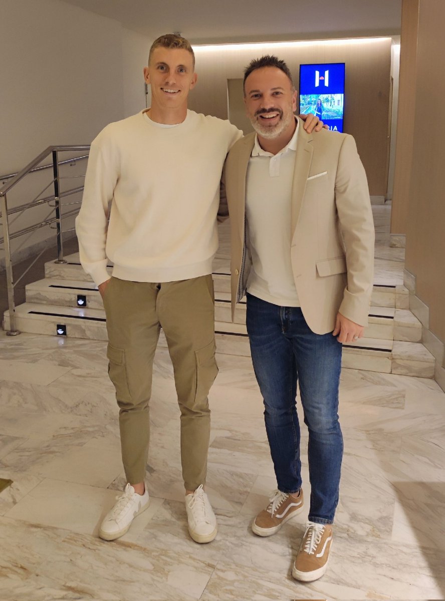 Héctor Méndez (@hmendezlpz) on Twitter photo Desde el 25 de Abril de 2️⃣0️⃣1️⃣8️⃣.
Y aquí seguimos disfrutando y peleando juntos ⚽.
𝗔𝗟𝗕𝗘𝗥𝗧𝗢 𝗚𝗢𝗡𝗭Á𝗟𝗘𝗭 <a href="/albertoglez26/">Alberto Glez Marin</a>
🔝 5 mejores centrales de Primera RFEF. Desde el 25 de Abril de 2️⃣0️⃣1️⃣8️⃣.
Y aquí seguimos disfrutando y peleando juntos ⚽.
𝗔𝗟𝗕𝗘𝗥𝗧𝗢 𝗚𝗢𝗡𝗭Á𝗟𝗘𝗭 <a href="/albertoglez26/">Alberto Glez Marin</a>
🔝 5 mejores centrales de Primera RFEF.